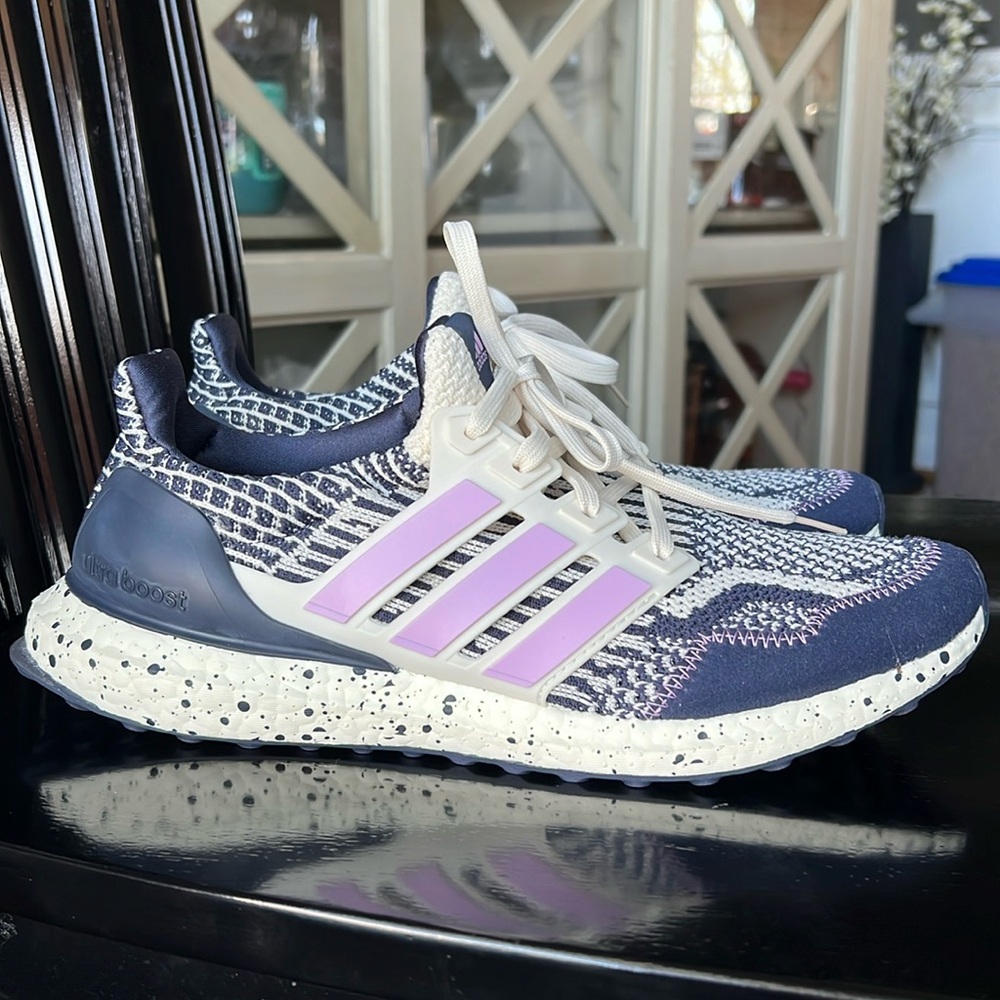 adidas Women’s Ultraboost 5.0 DNA Shoes - Navy Lilac Speckled